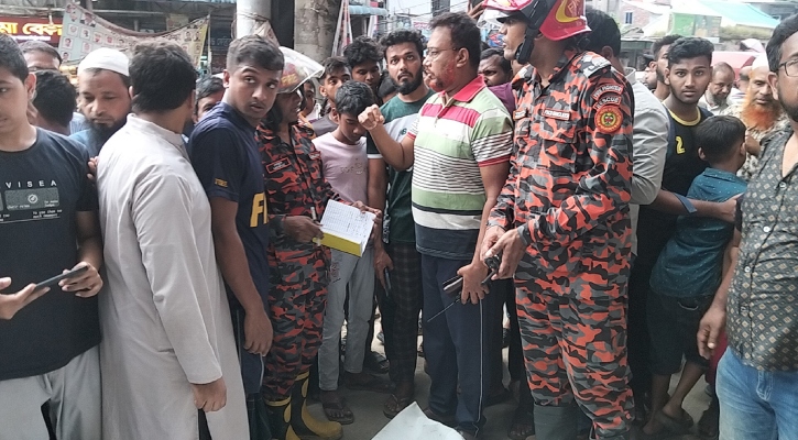 সেপটিক ট্যাংক পরিষ্কার করতে নেমে ৩ জনের মৃত্যু